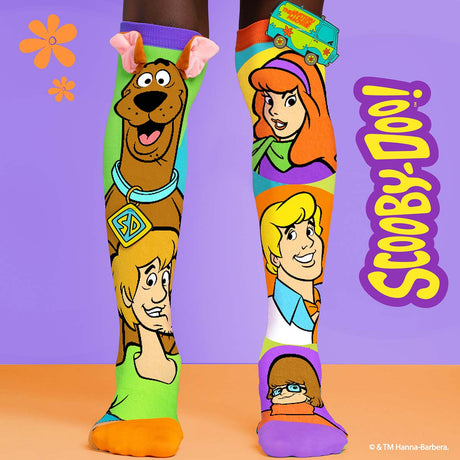 Chaussettes Scooby-Doo colorées avec toute la bande et détails 3D