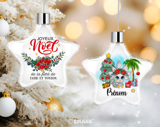 Une décoration de Noël personnalisée avec le prénom de votre choix, ornée de motifs festifs pour illuminer votre sapin et votre maison.